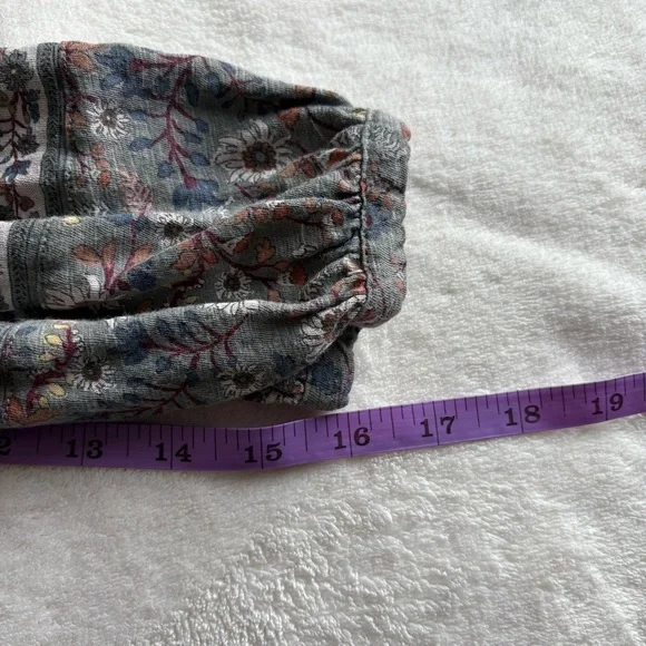 Lucky Brand Sage Green/Gray Floral V-Neck Peasant Top - Coastal Cowgirl Y2K - Picture 13 of 15